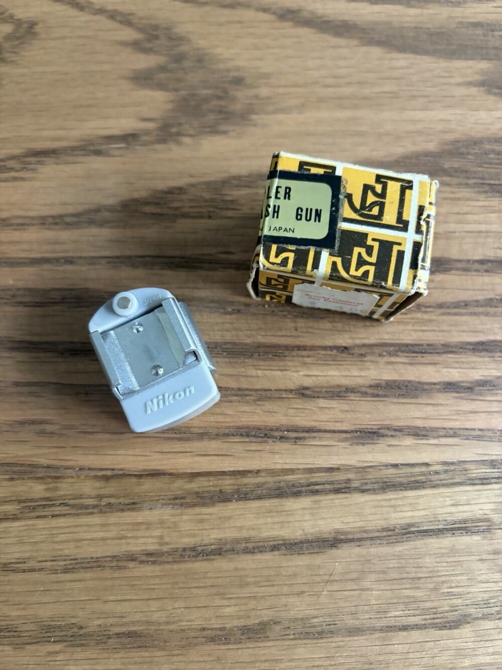 Vintage Nikon F Coupler for Flash Gun Type 3 In Box
